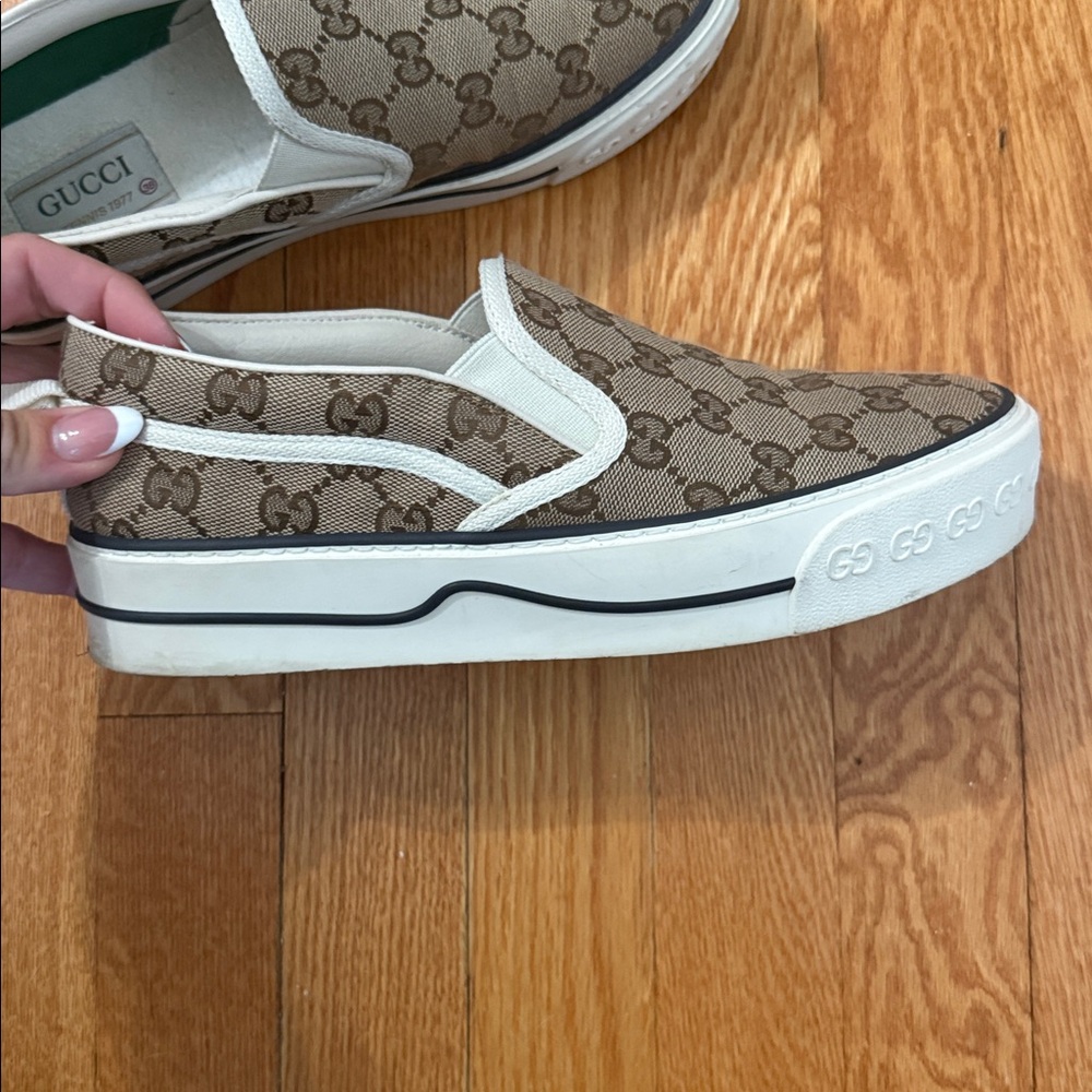 Gucci Women's Beige and White Slip-On Sneakers - Picture 3 of 7